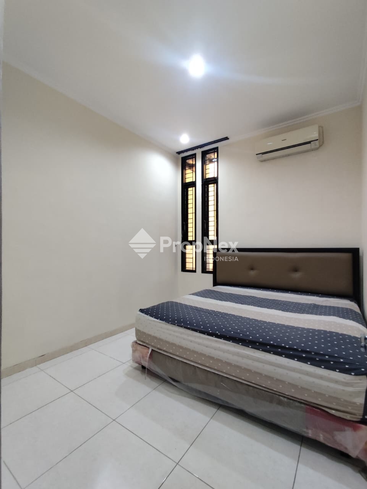 Pinus Asri Surabaya Barat — foto 9